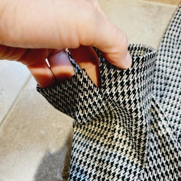 Chico's Basic Slit print Ankle Pants - Picture 9 of 11